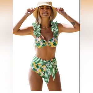 SPORLIKE High Waisted Swimsuit Ruffle
Adjustable Straps Bikini Tie Back L/759-4
